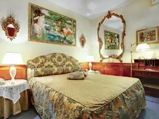Regina Elena Apartment Venice 0*,  Italy
